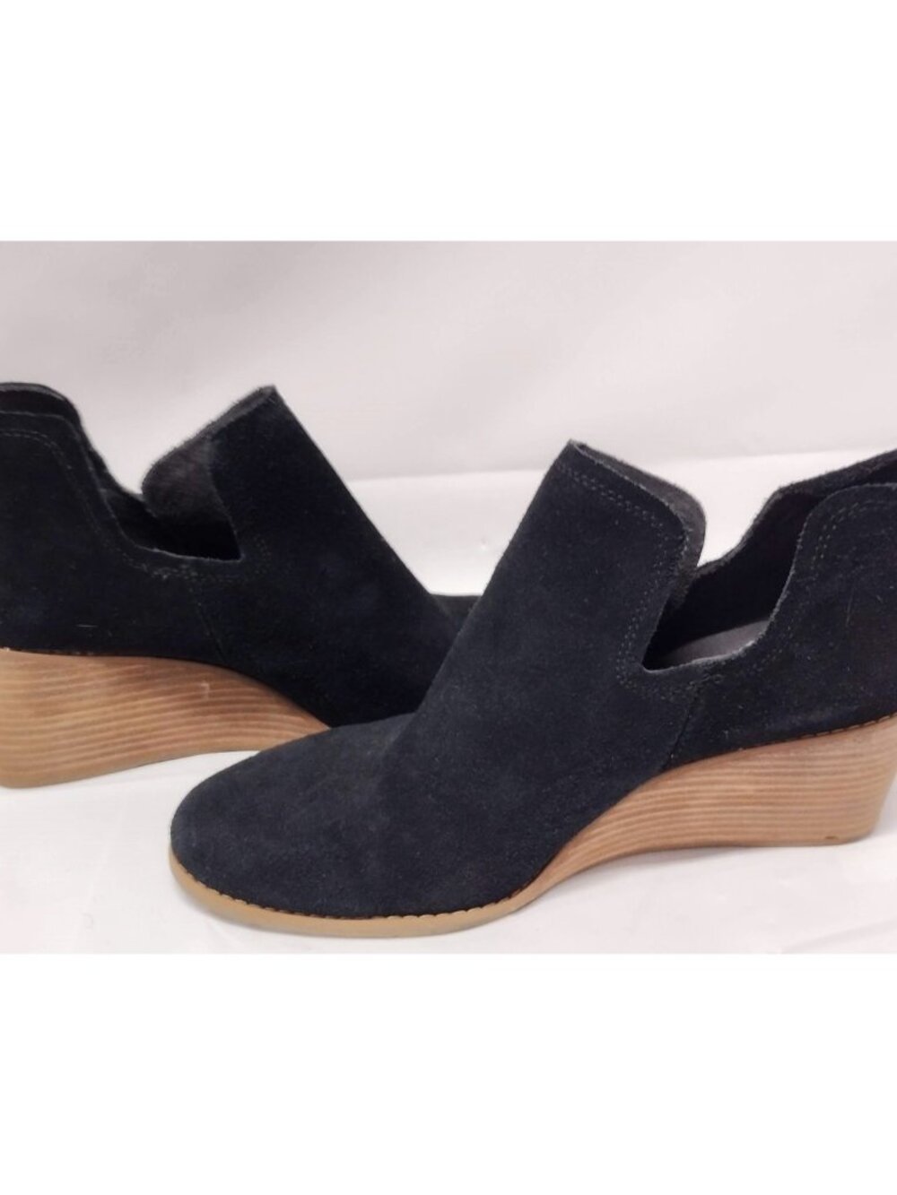 Toms Wedge Heel Cutout Suede Boots Black Size 10 Wide